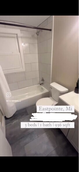 Building Photo - 21786 Rein Ave