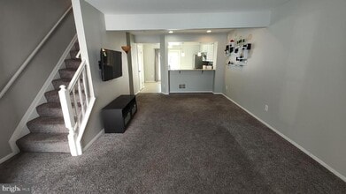 Building Photo - 3 Jack Pine Pl