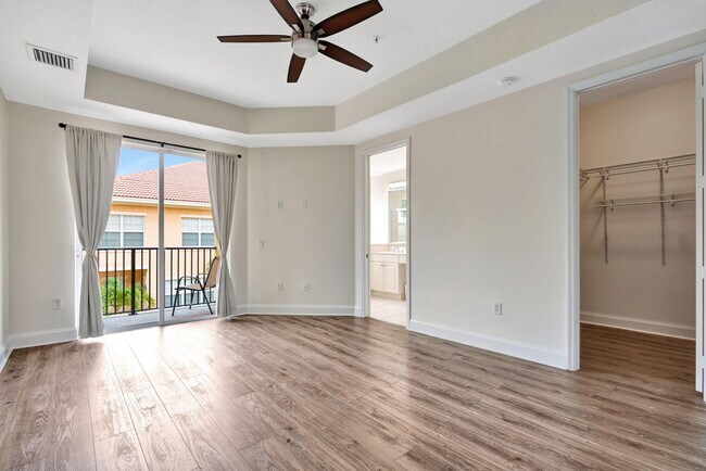 Building Photo - 2562 Gardens Pkwy