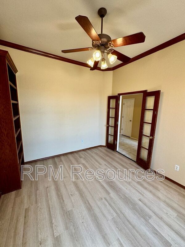 Building Photo - 8413 NW 77th St