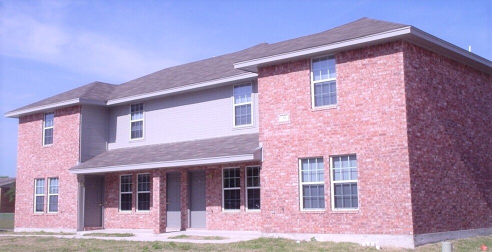 Building Photo - 314 Creek St