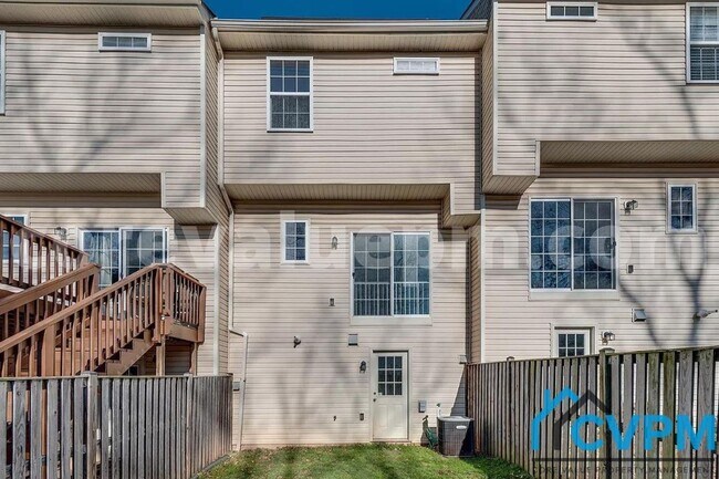 Building Photo - 6838 Warfield St