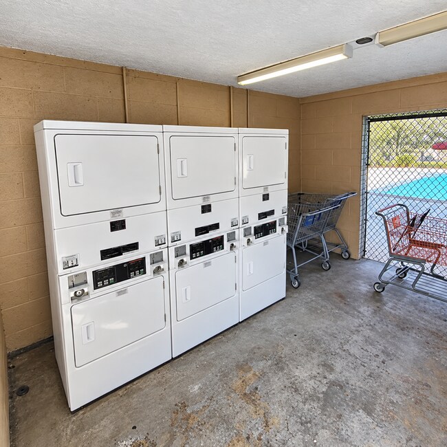 Building Photo - 2500 Harn Blvd