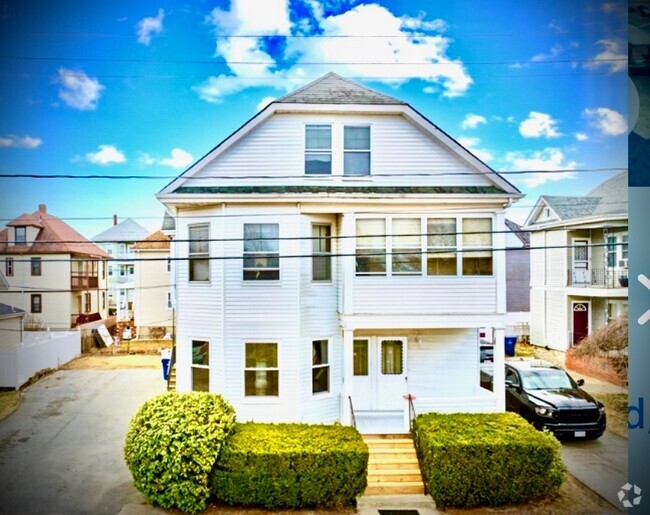 Building Photo - 46 Irvington St