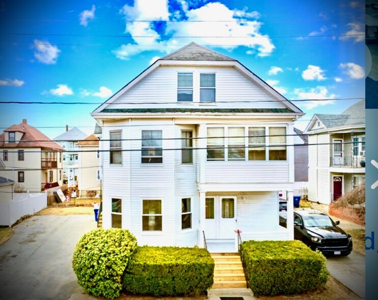 Primary Photo - 46 Irvington St