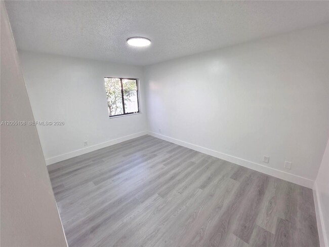 Building Photo - 5307 NW 93 Ave