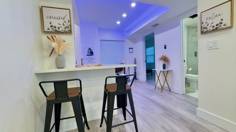 Building Photo - 617 Riverview Blvd