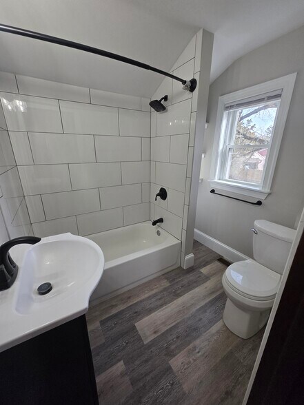 Building Photo - 6038 Old Hanover Rd