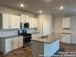 Building Photo - 5518 Stormie Keep