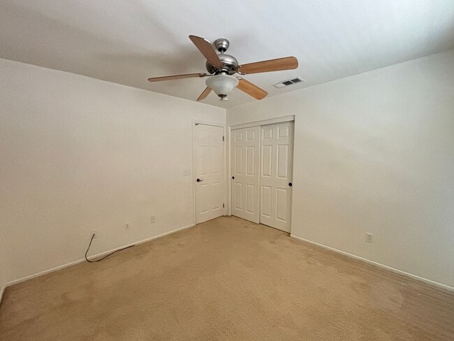 Building Photo - Single Story West Rosamond Home