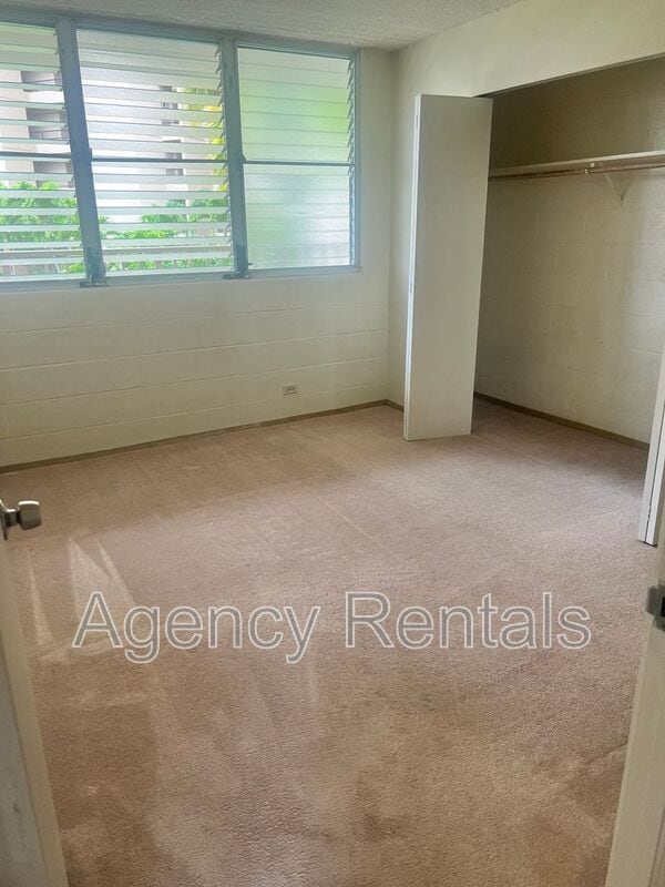 Building Photo - 5122 Likini St