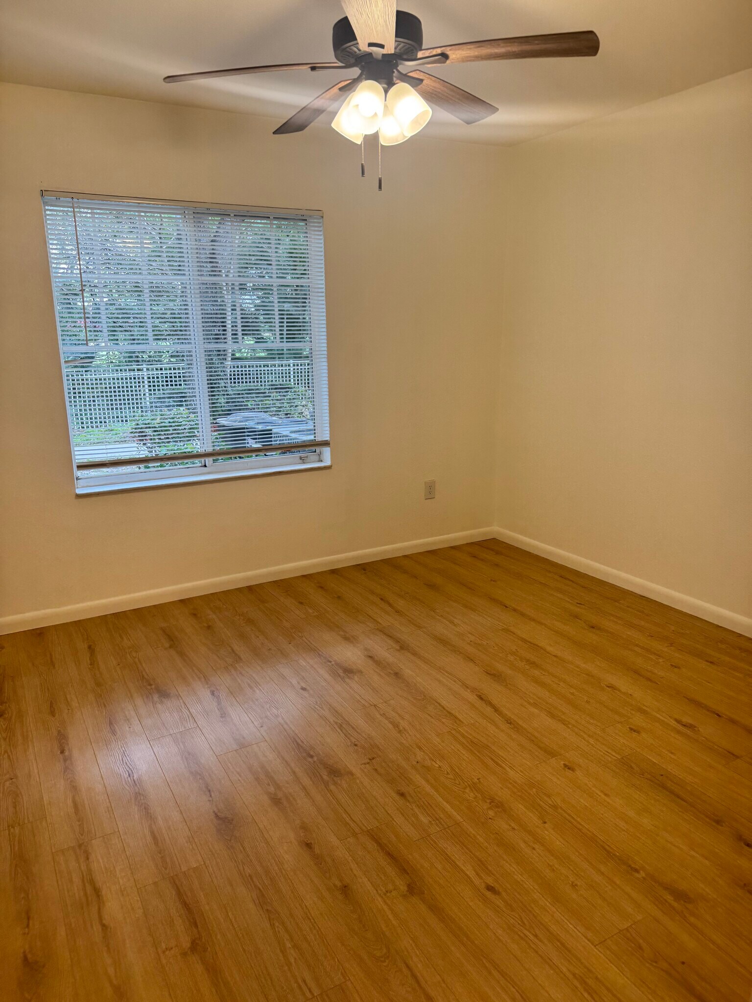 Building Photo - 6559 Emerald Dunes Dr