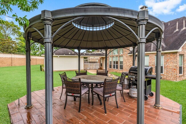 Building Photo - 13202 Brushy Knoll Ln