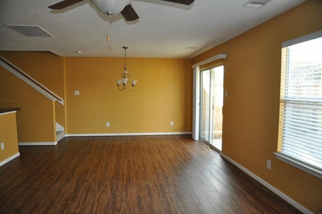 Building Photo - 12229 Medina Lake Dr