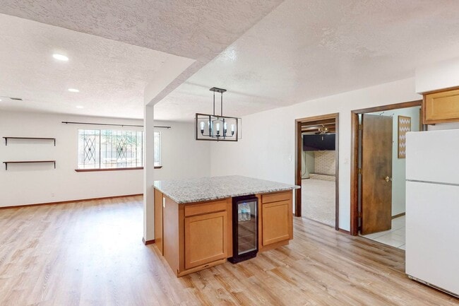 Building Photo - NE Brick Ranch 3/Bd 2/Ba 2 Cg 1782/sf
