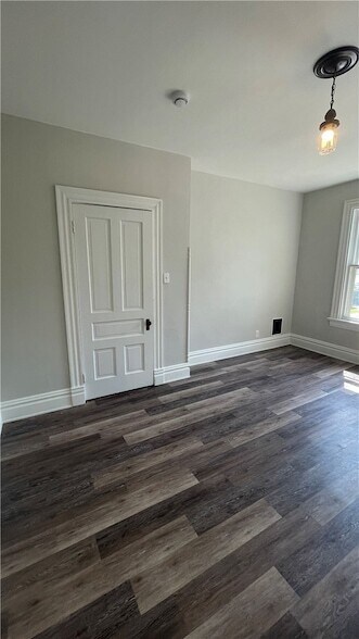 Building Photo - 401 N McKean St