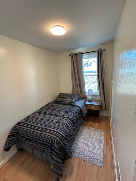 Building Photo - 114 N Collington Ave