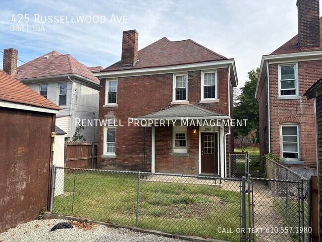 Building Photo - 425 Russellwood Ave