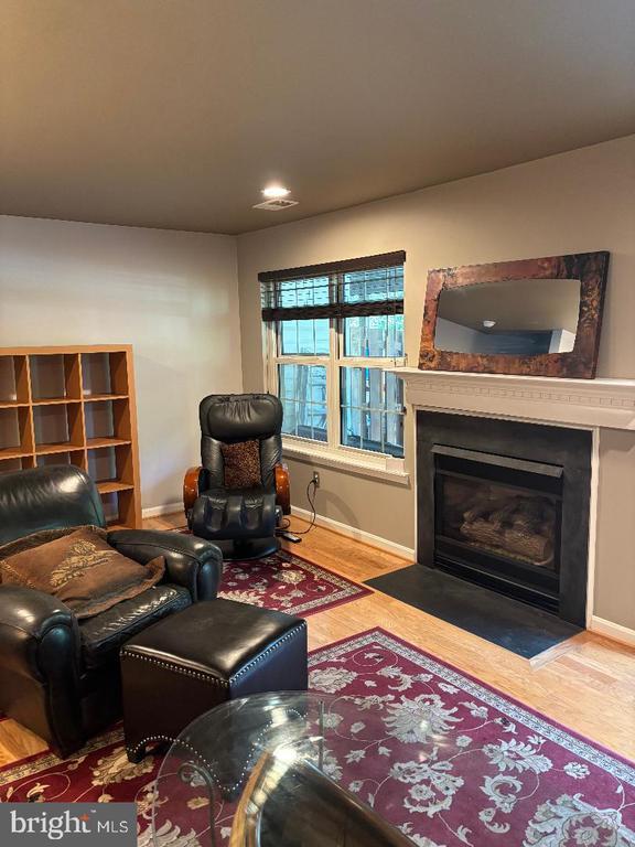 Building Photo - 20880 Butterwood Falls Terrace