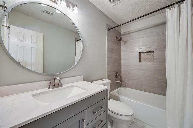 Building Photo - 1409 High Crest Dr