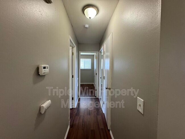 Building Photo - 730 Crabapple Ln