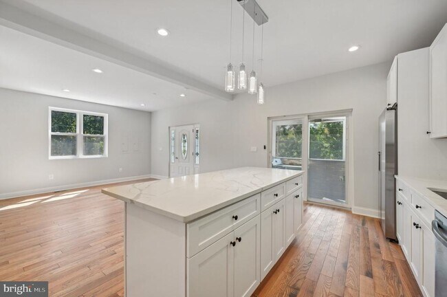 Building Photo - 2430 Harris Mill Rd