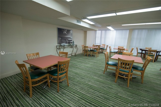 Building Photo - OCEANVIEW PARK CONDO