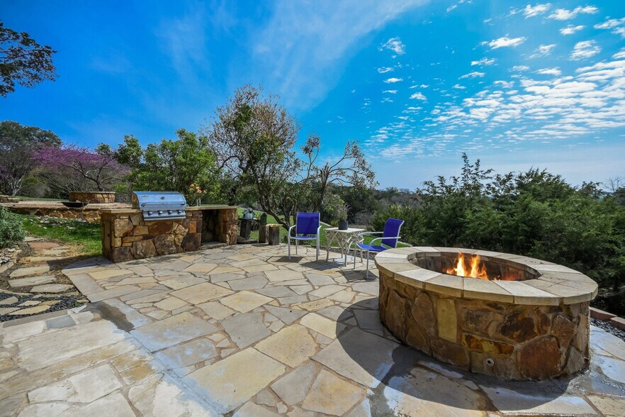 Building Photo - 7221 Trident-SI ID1521782P