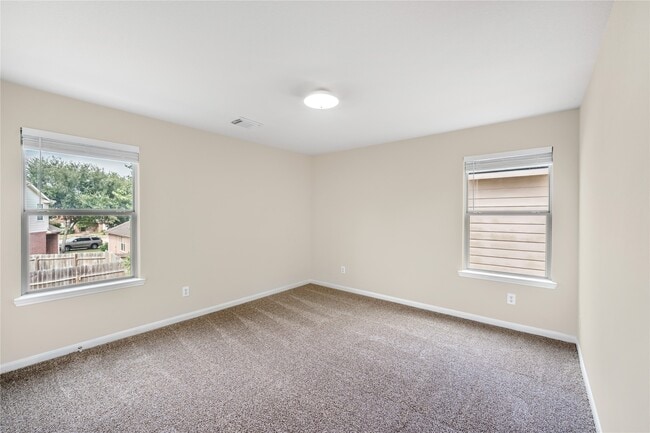 Building Photo - 2235 Rocky Hollow Ln