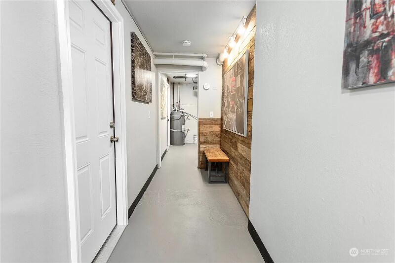 Building Photo - 2715 S 7th St