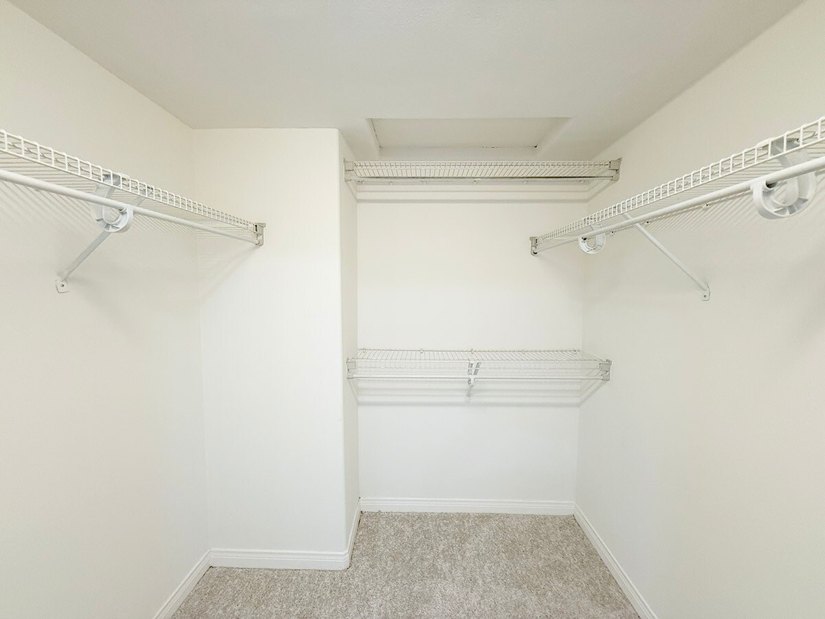 Building Photo - 144 S 3rd St