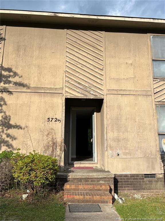 Primary Photo - 5725 Aftonshire Dr