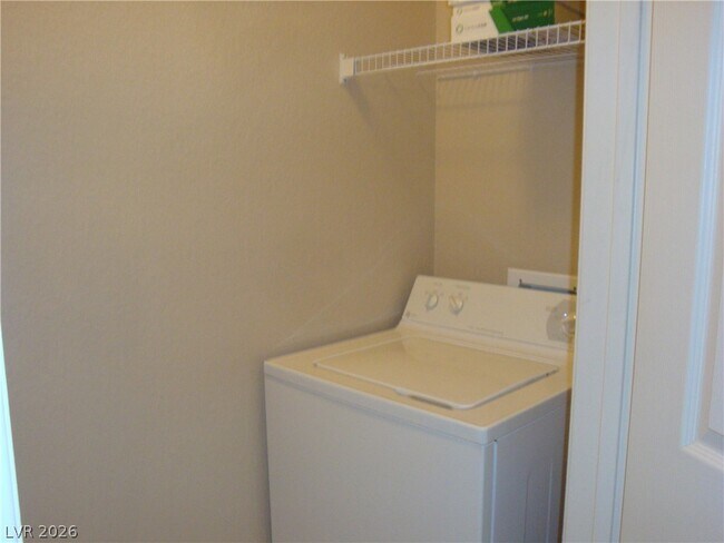 Building Photo - 9975 Peace Way