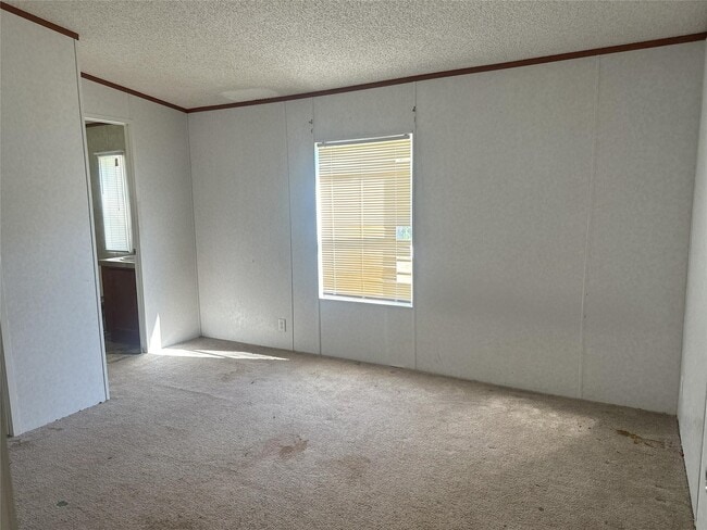 Building Photo - 89 Pine Oak Ln