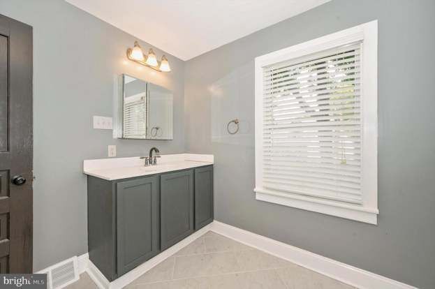 Building Photo - 15213 Clear Spring Rd