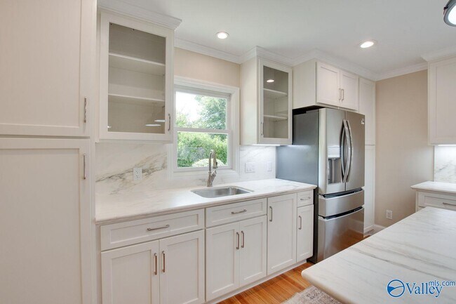 Building Photo - 211 Wingate Ave SW