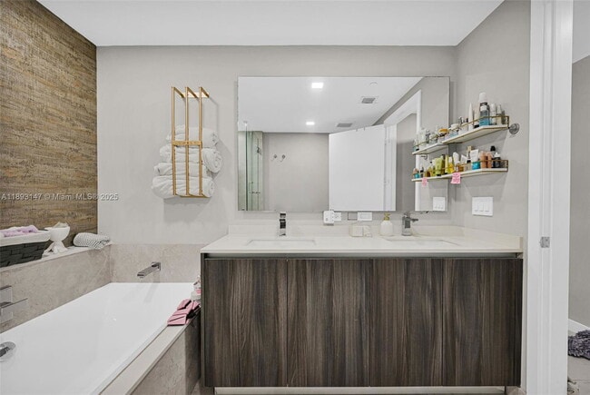 Building Photo - 488 NE 18th St