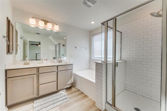 Building Photo - 1109 Aronia Ln