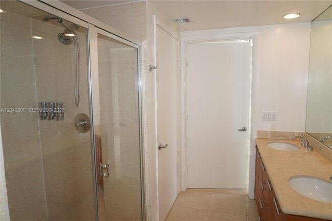 Building Photo - 50 Biscayne Blvd