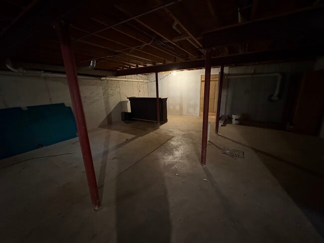 Building Photo - 23901 Cahills Way