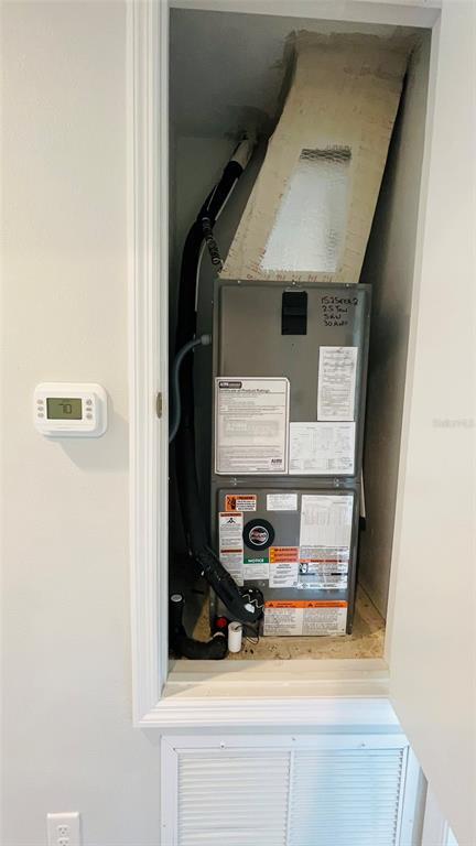 Building Photo - 12258 Henley Ave