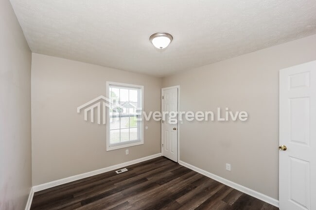 Building Photo - 9353 Whaleys Lake Trce