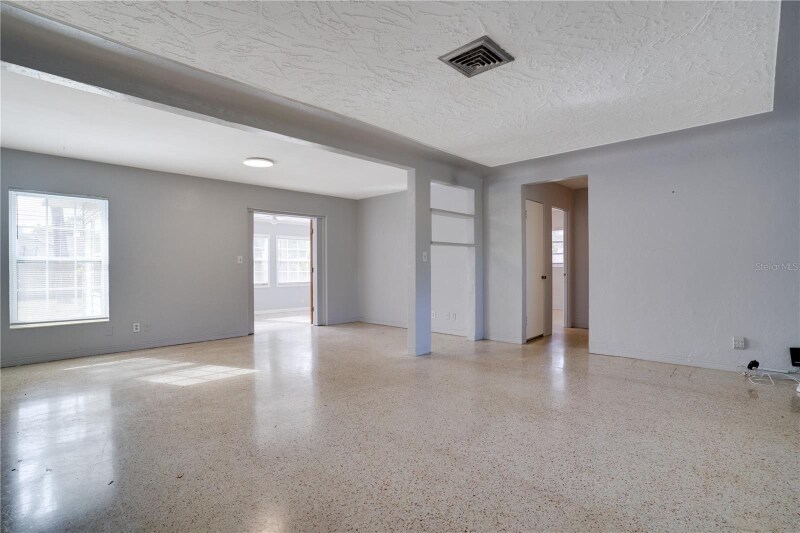 Building Photo - 6238 13th Ave S