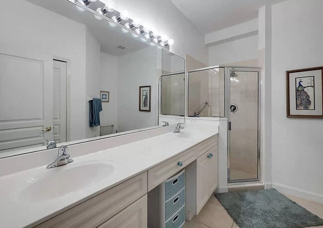 Building Photo - Tradition Townhome with 3 bed/2.5 bath/2 car garage