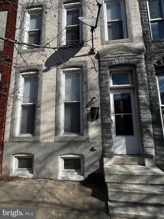 Building Photo - 2409 Francis St