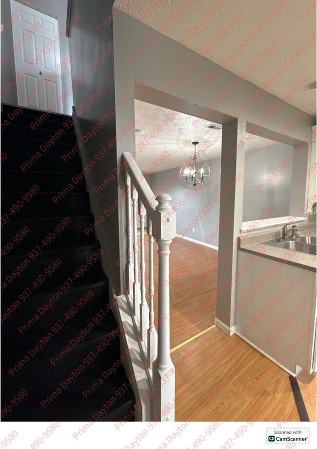 Building Photo - 2 bed 1.5 bath townhouse in Miamisburg not far from Austin's Landing