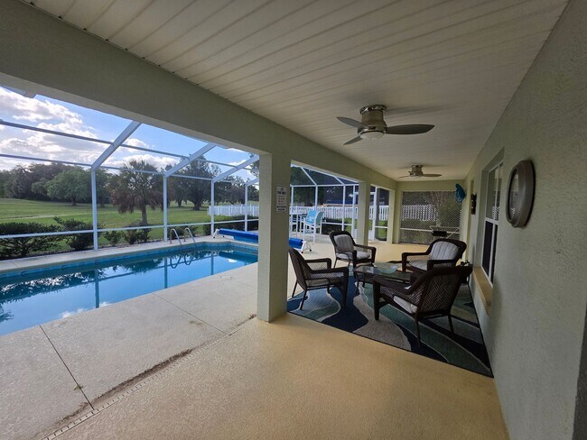 Building Photo - 982 N Foxrun Terrace