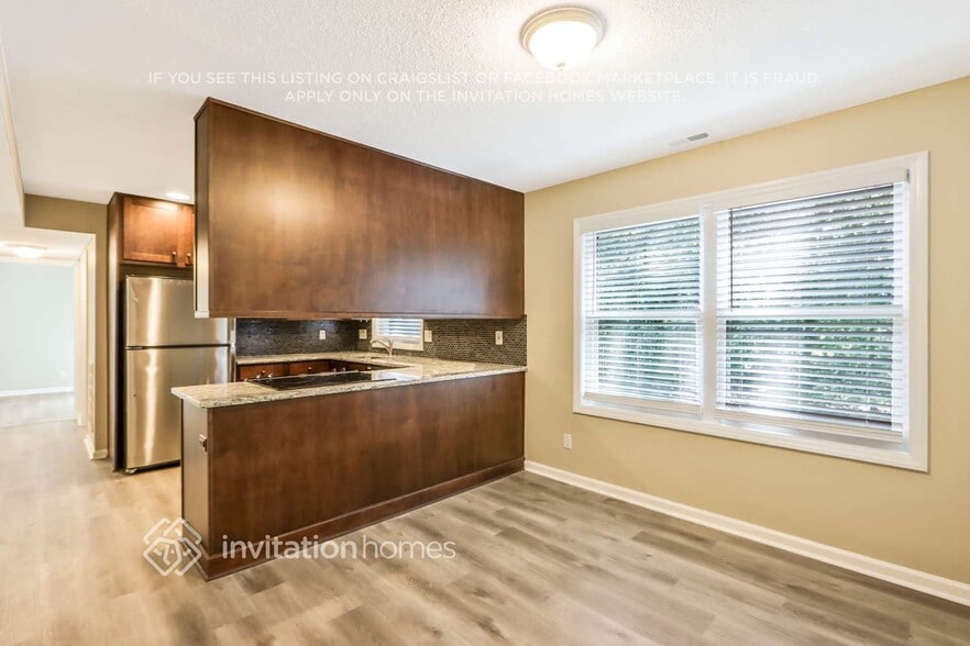 Building Photo - 8535 Timbercrest Cir