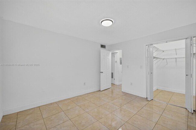 Building Photo - 3501 W 11th Ave