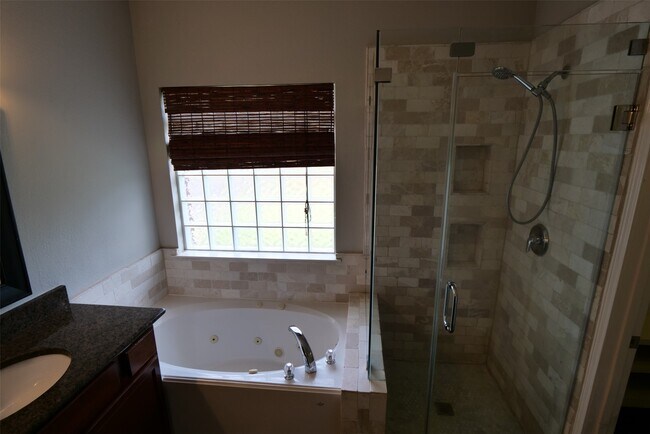 Building Photo - 26814 Harwood Heights Dr